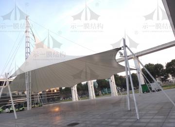 為什么用膜結(jié)構(gòu)建筑代替?zhèn)鹘y(tǒng)建筑的越來越多？